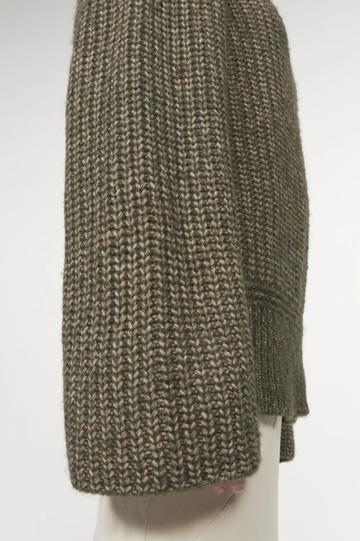 Courage Raglan Knit Rodebjer